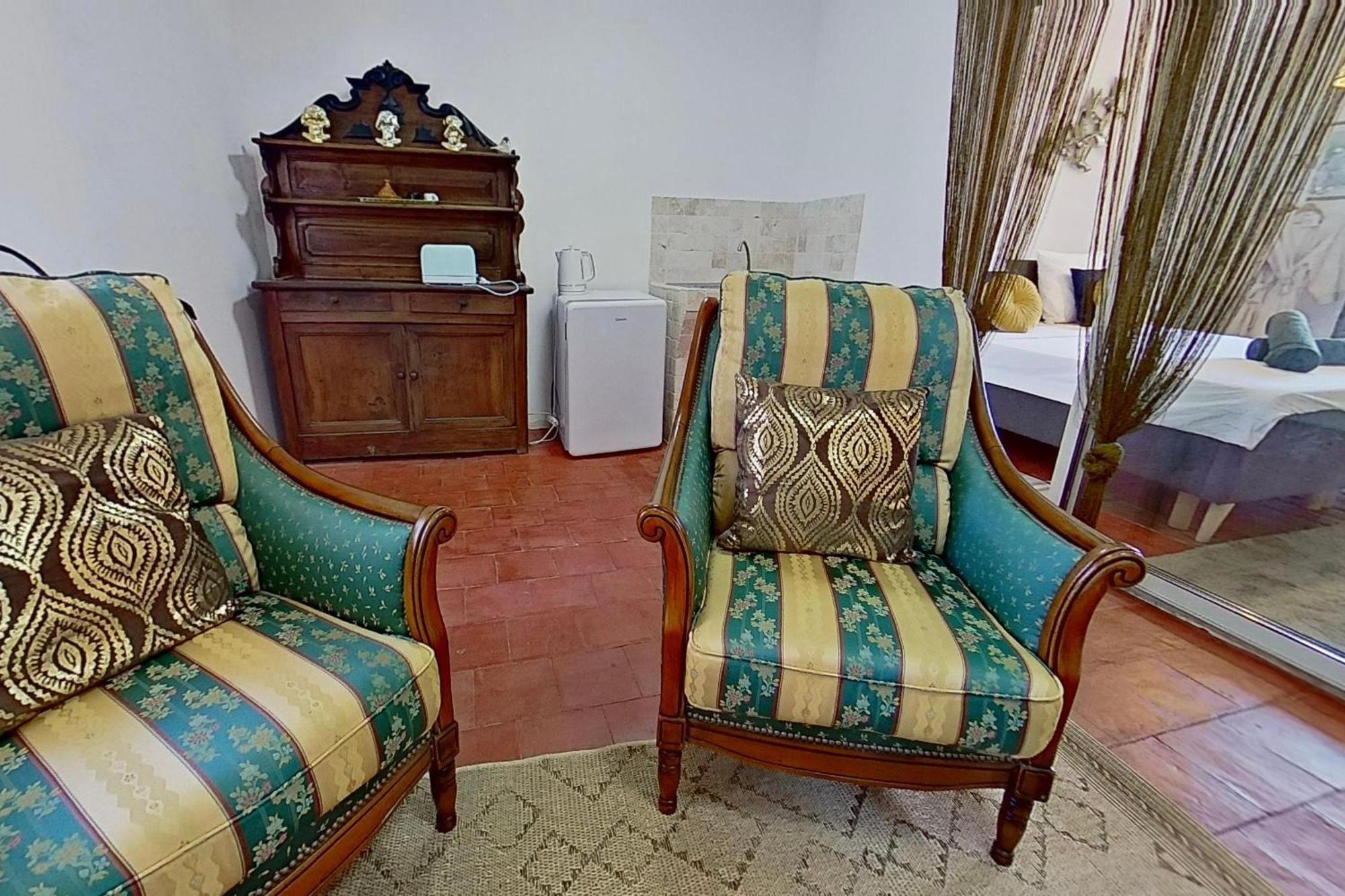 Bed and Breakfast Les 2 Droles D'Oiseaux Luc-sur-Orbieu Zewnętrze zdjęcie