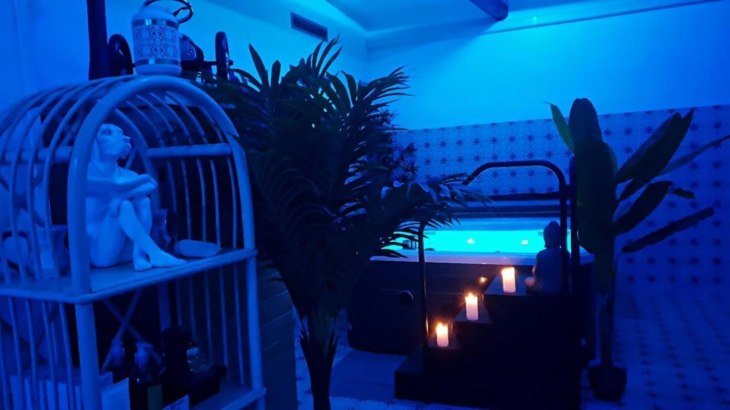Bed and Breakfast Les 2 Droles D'Oiseaux Luc-sur-Orbieu Zewnętrze zdjęcie